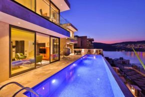 Villa Bank Two